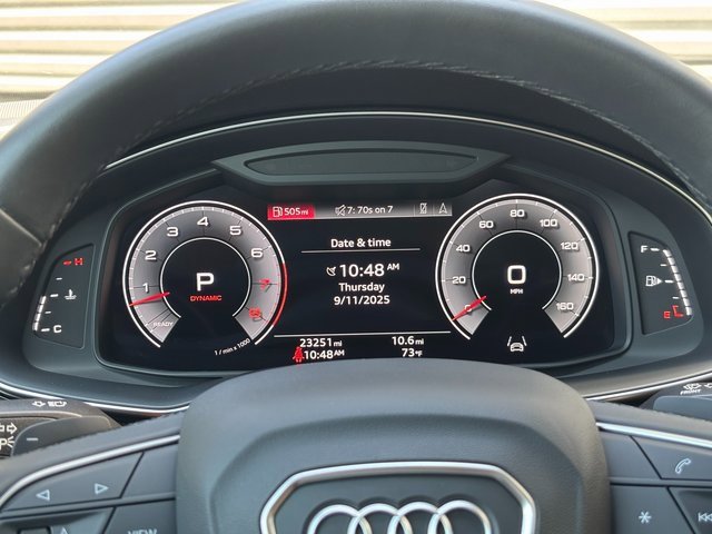 Used 2023 Audi Q8 Premium image 17