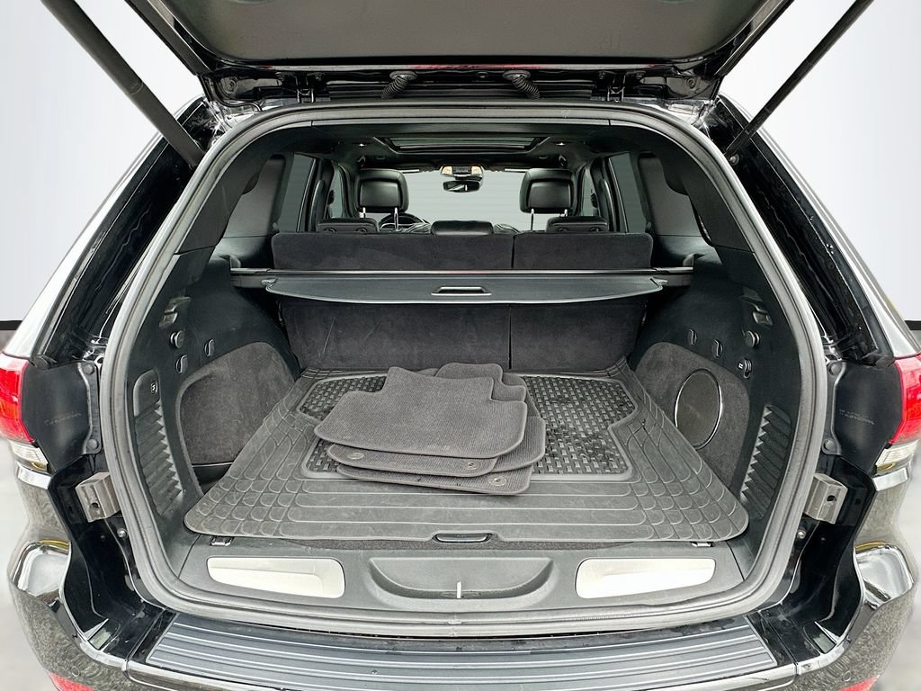 Used 2018 Jeep Grand Cherokee SRT AWD/4WD image 27