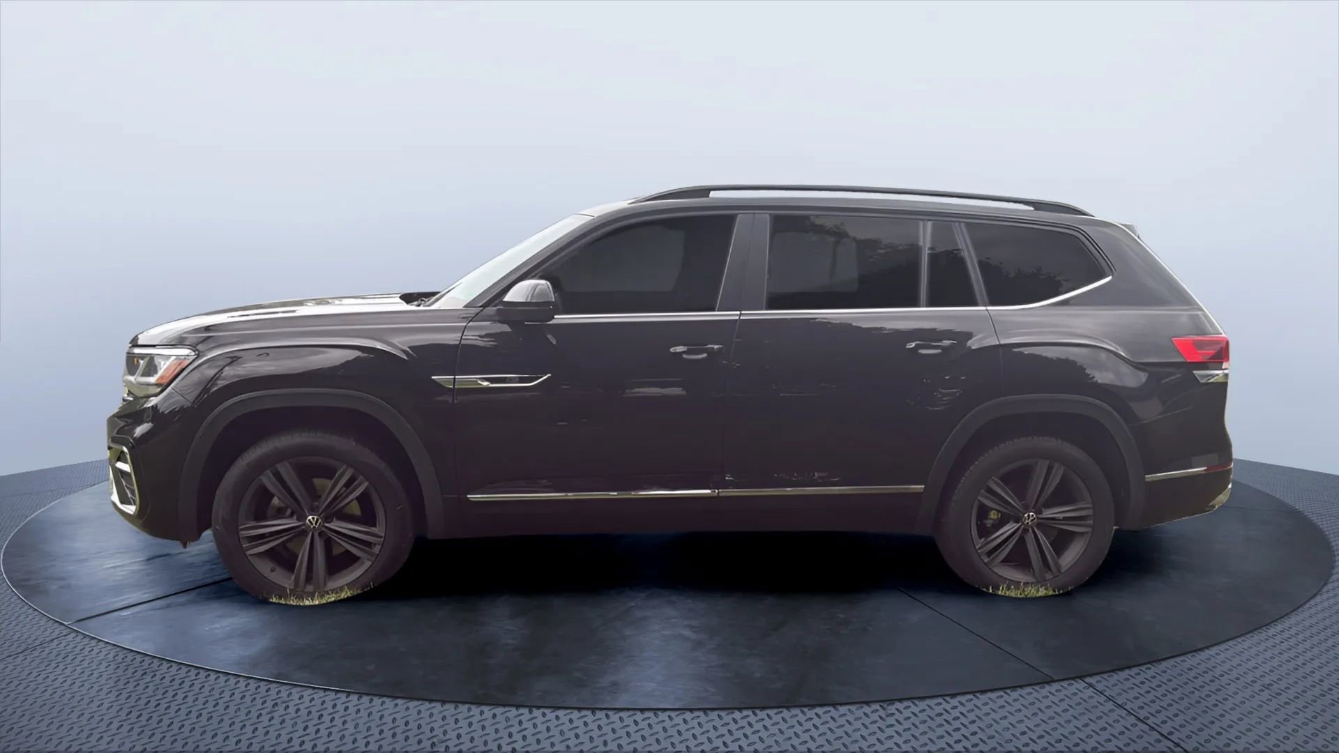 Used 2021 Volkswagen Atlas SE w/ Panoramic Sunroof Package image 2