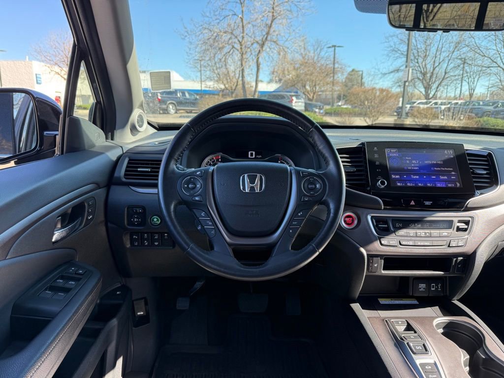 Used 2023 Honda Ridgeline RTL-E image 2