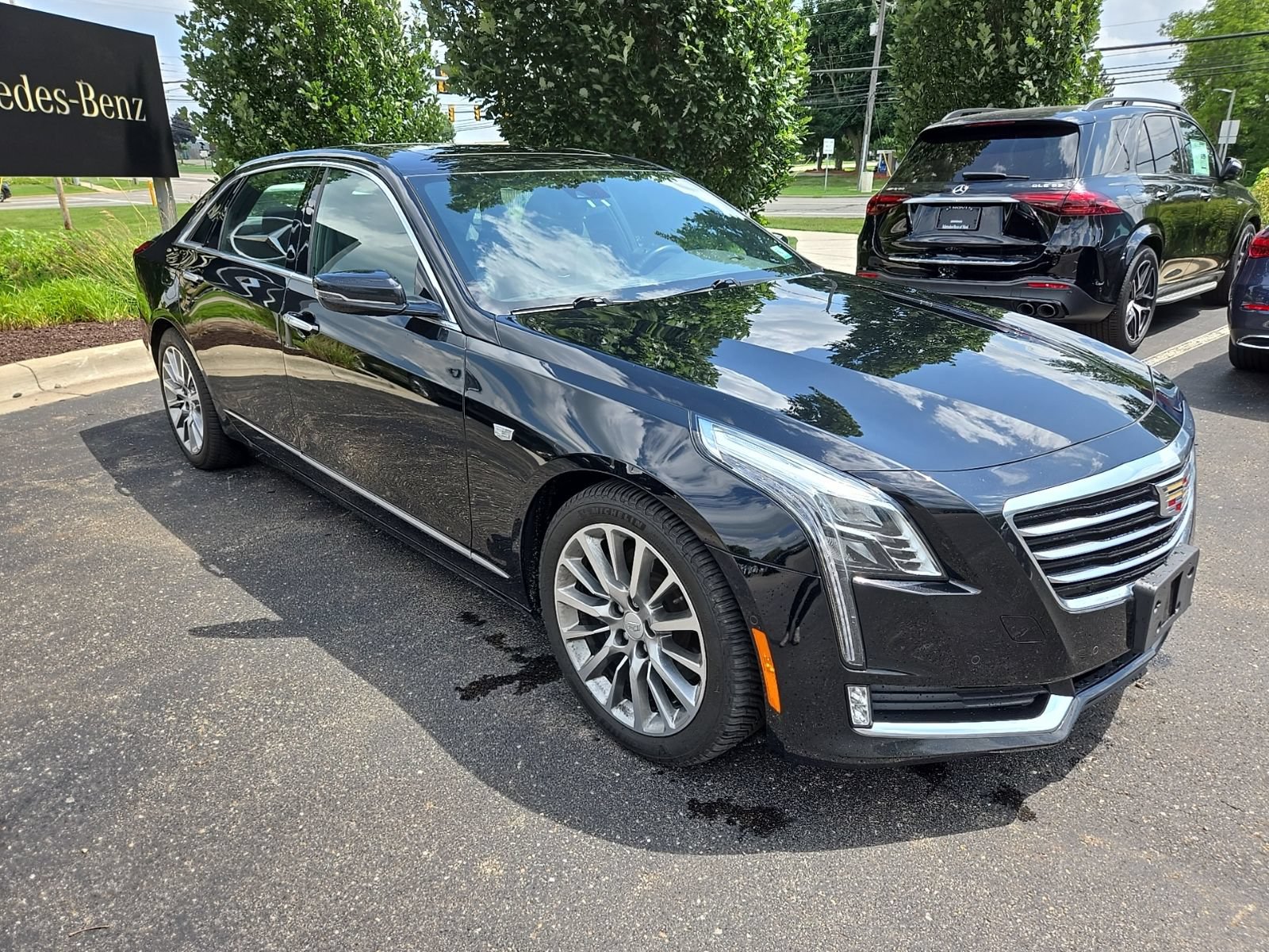 Used 2018 Cadillac CT6 Luxury AWD/4WD image 7