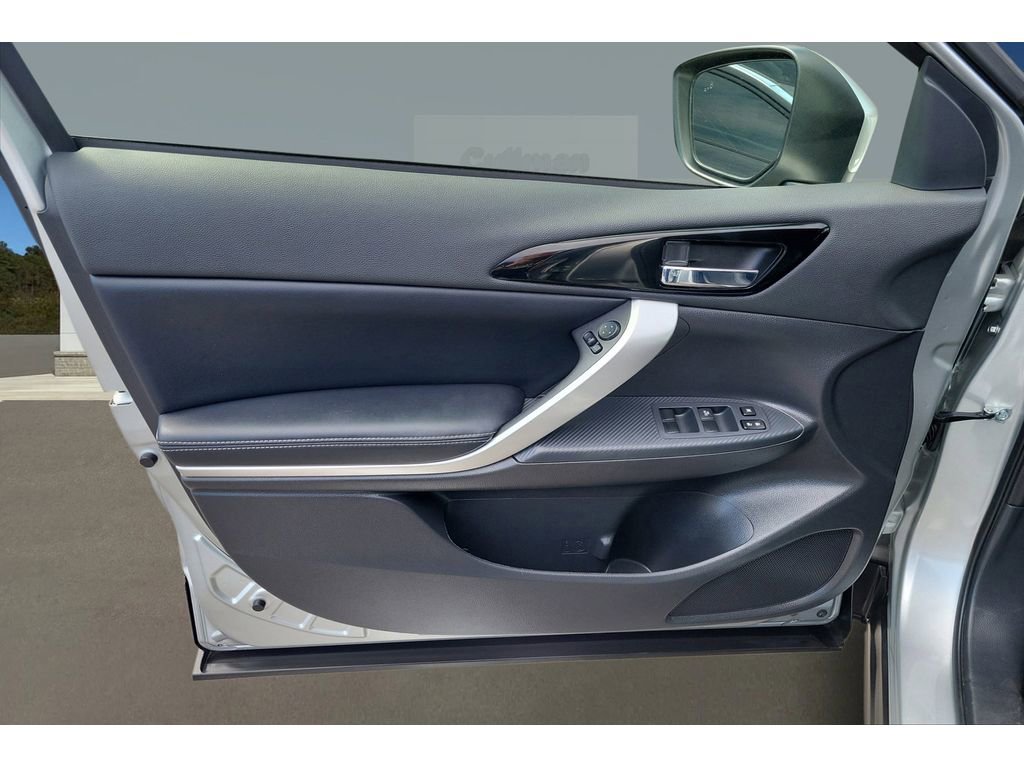 Used 2025 Mitsubishi Eclipse Cross SE image 22