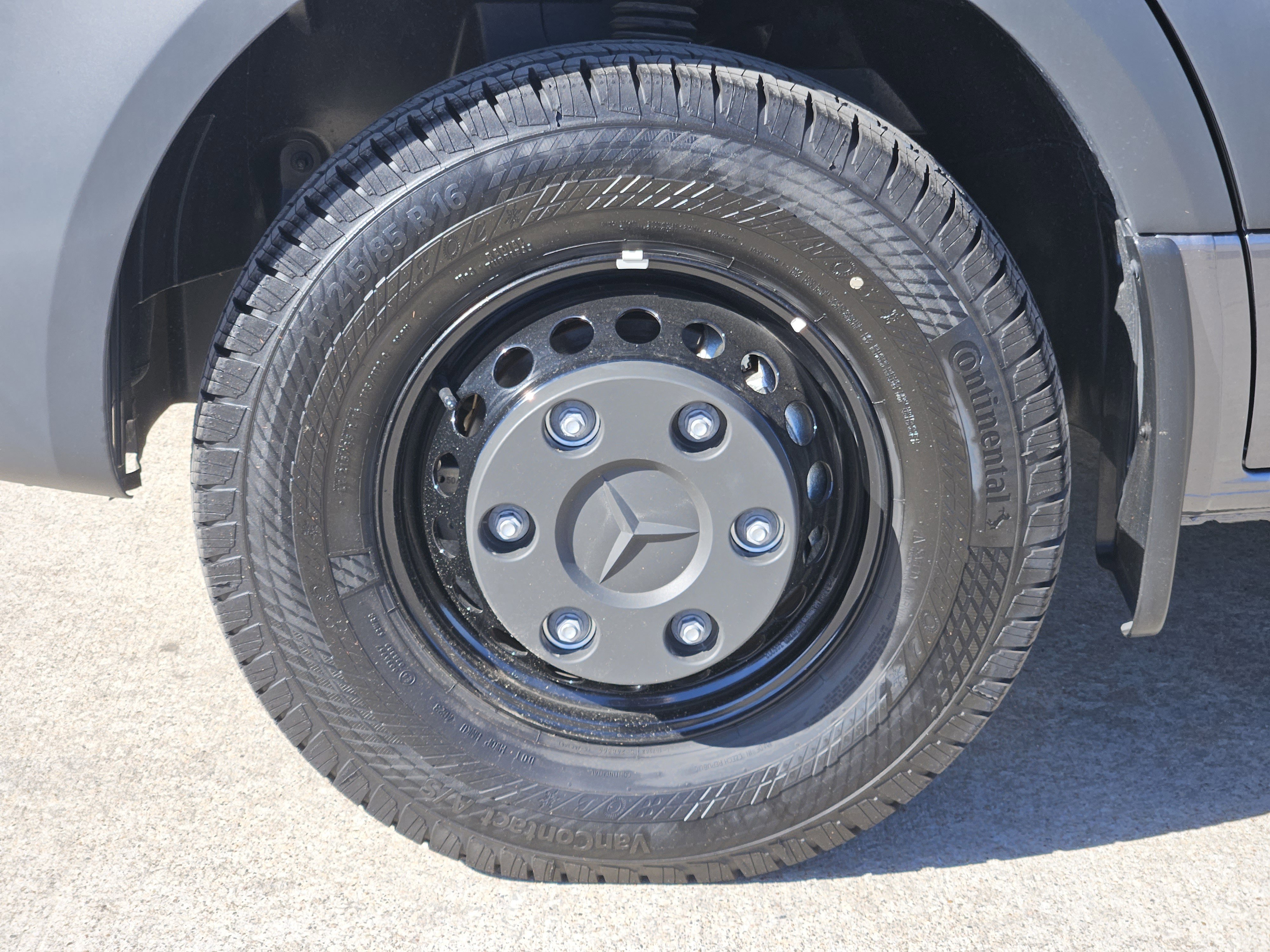 Used 2024 Mercedes-Benz Sprinter 3500 image 11