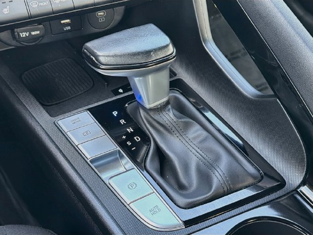 Certified 2025 Hyundai Elantra SEL FWD image 18