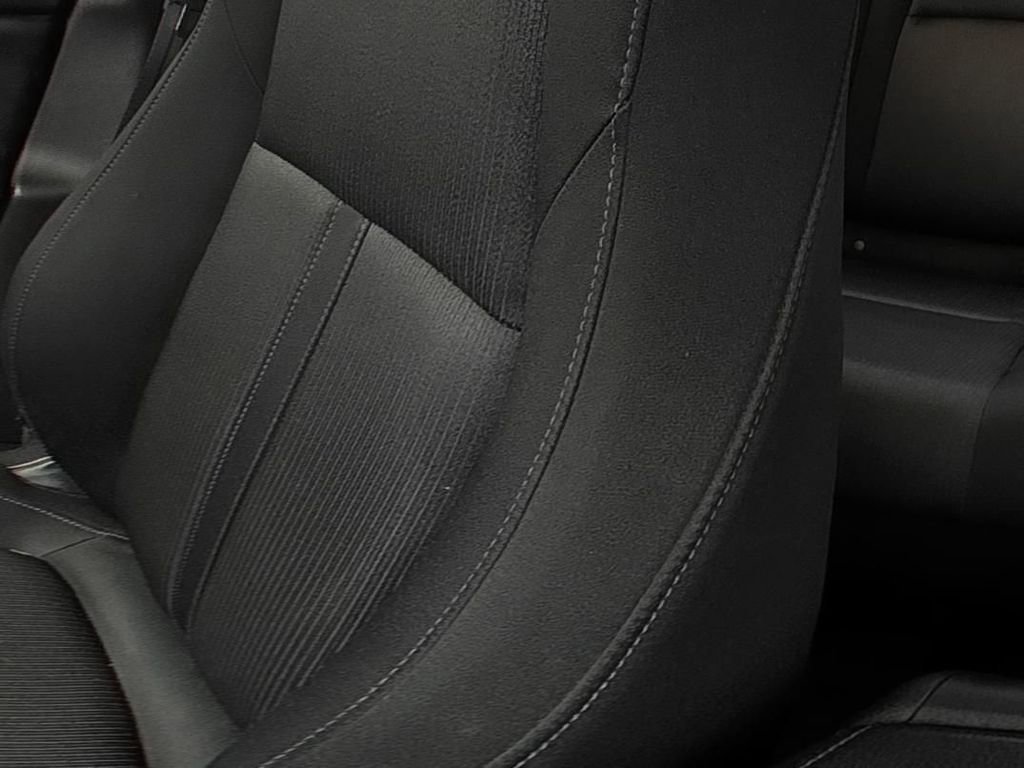 Used 2018 Honda Accord EX image 12