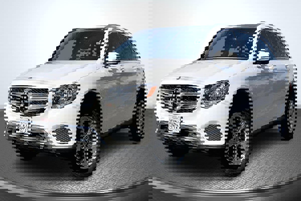 Used 2018 Mercedes-Benz GLC 300 SUV image 12