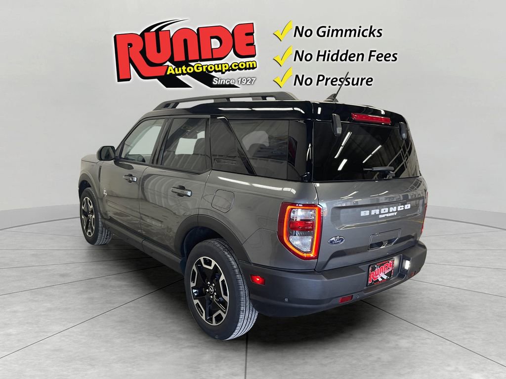 Used 2024 Ford Bronco Sport Outer Banks w/ Tech Package AWD/4WD image 3