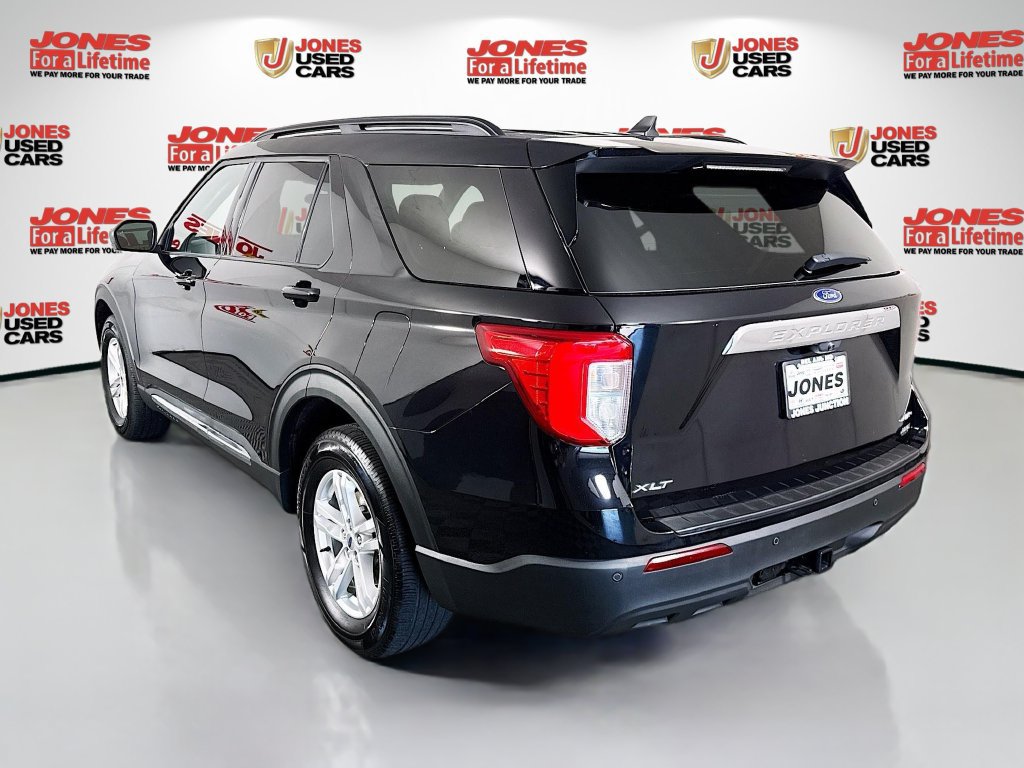 Used 2024 Ford Explorer XLT w/ Class IV Trailer Tow Package AWD/4WD image 2