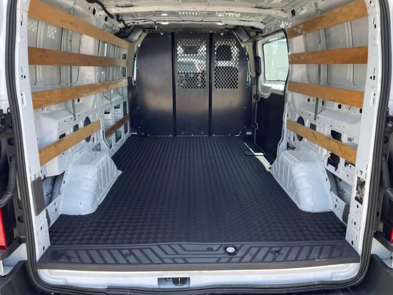 Used 2024 Ford Transit 250 Low Roof w/ Exterior Upgrade Package image 11