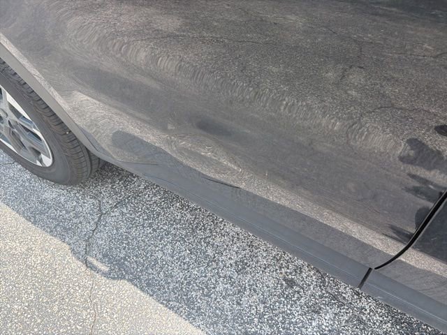 Used 2025 Kia Sorento S w/ Panoramic Sunroof Package FWD image 4