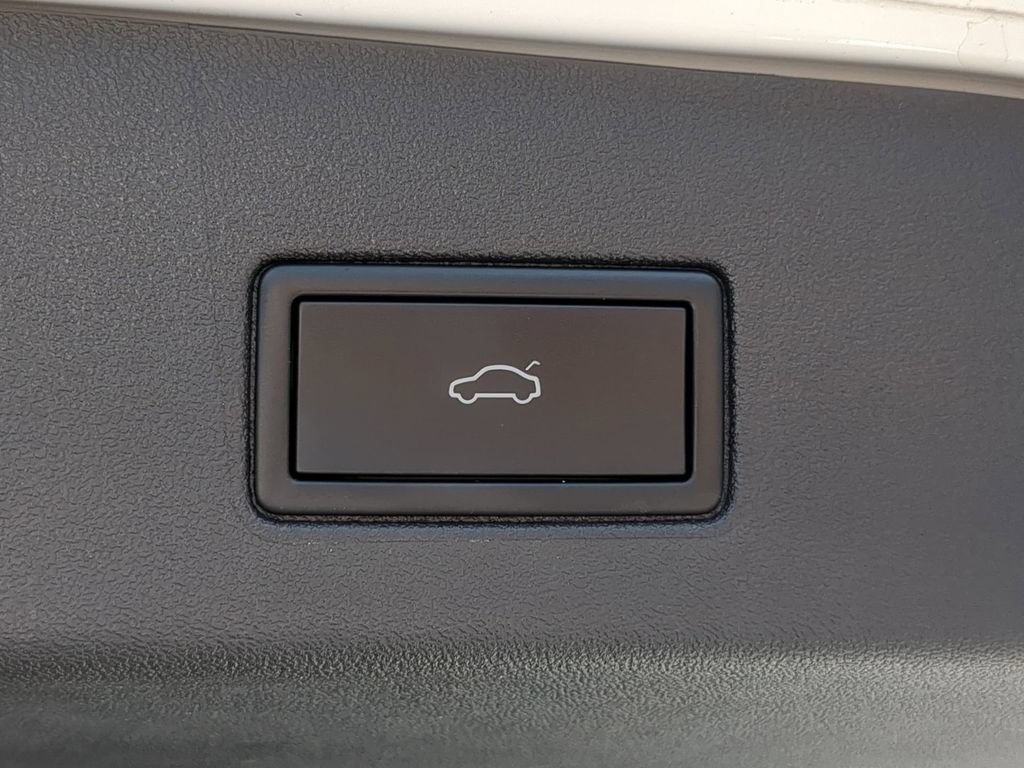 Certified 2023 Volkswagen ID.4 Pro S RWD image 11