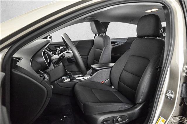 Used 2022 Chevrolet Malibu LT image 17