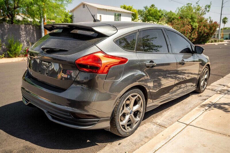 Used 2016 Ford Focus ST w/ Equipment Group 402A image 5