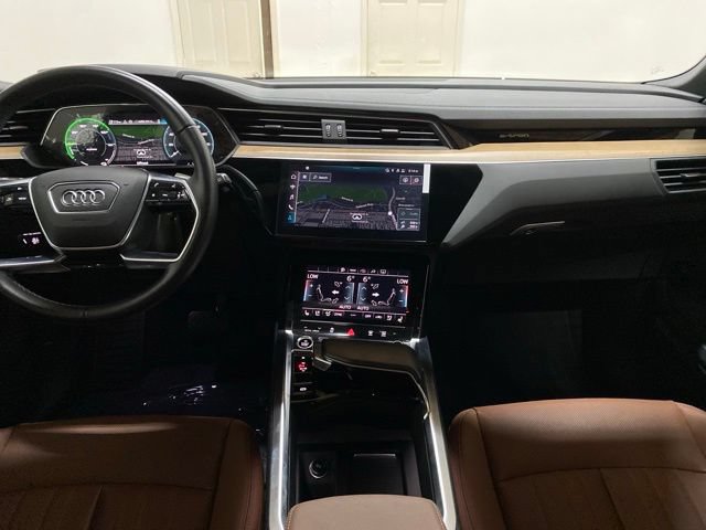 Used 2024 Audi Q8 e-tron Premium Plus w/ Premium Plus Package AWD/4WD image 14