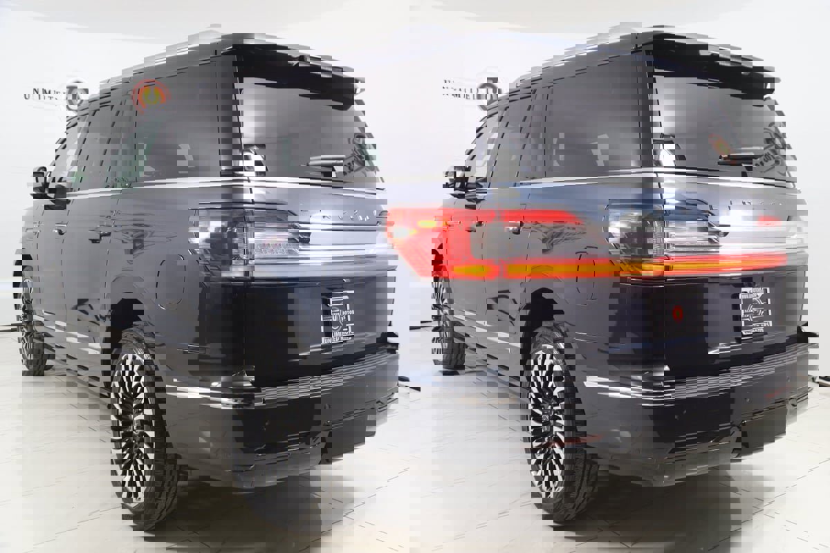 Used 2021 Lincoln Navigator L Black Label AWD/4WD image 4