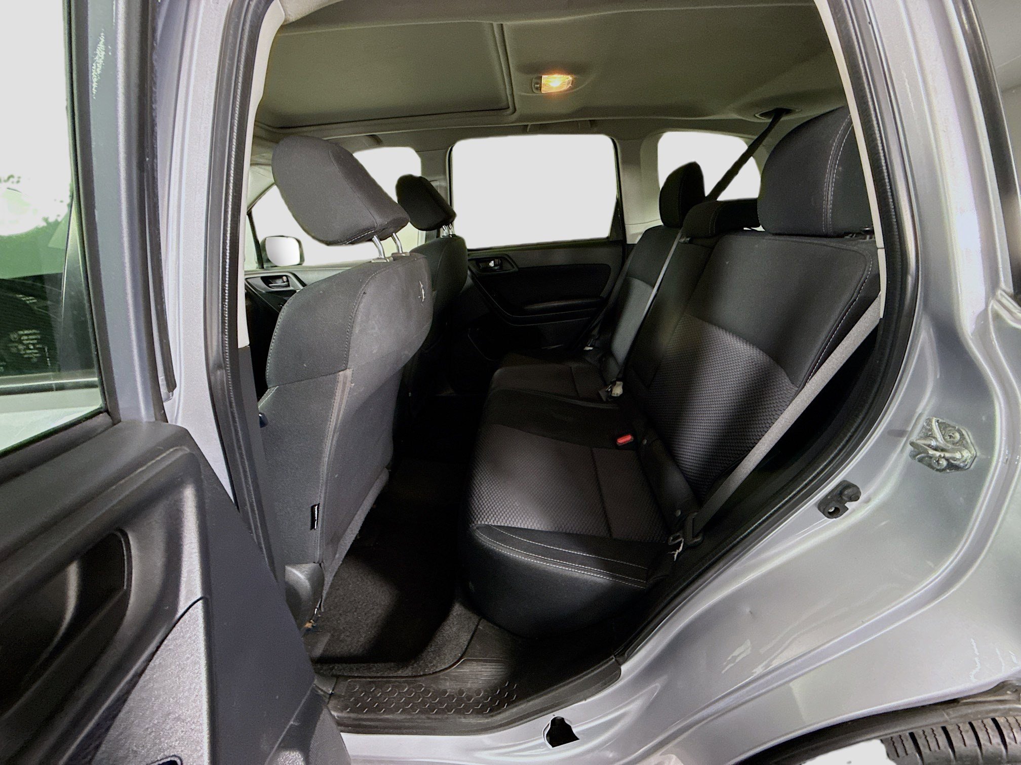 Used 2017 Subaru Forester 2.5i Premium w/ All-Weather Package image 24