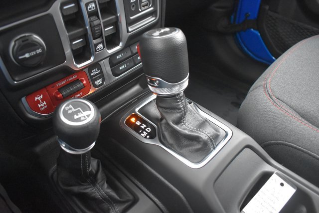 New 2026 Jeep Wrangler Unlimited Rubicon w/ Technology Group image 27