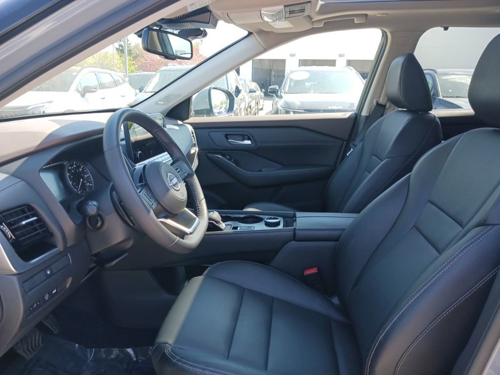 Used 2023 Nissan Rogue SL w/ SL Premium Package AWD/4WD image 2