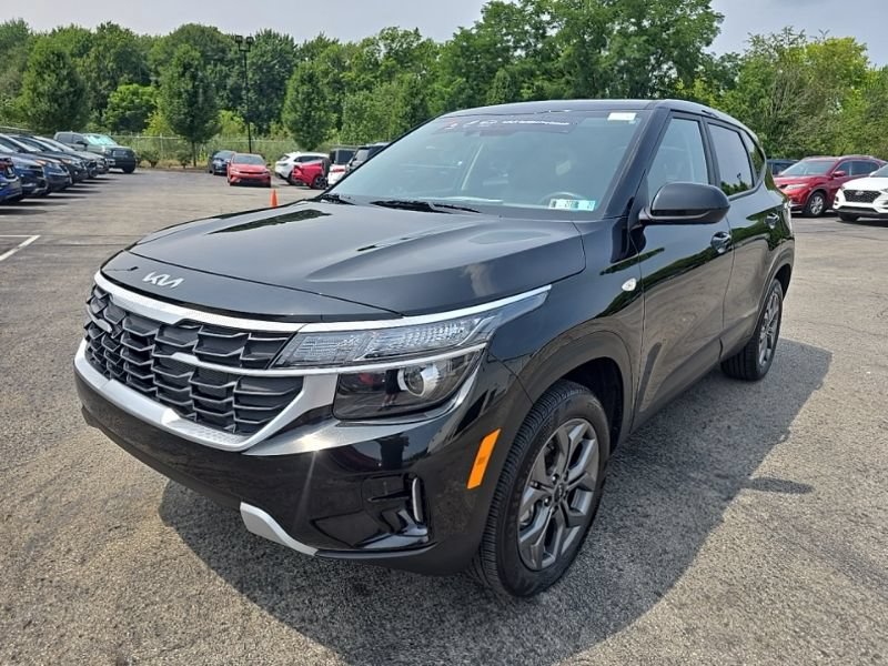 Certified 2024 Kia Seltos LX AWD/4WD image 3
