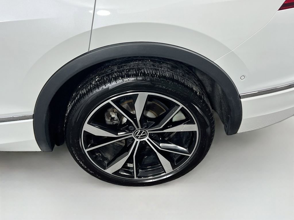Used 2024 Volkswagen Tiguan SEL R-Line image 28