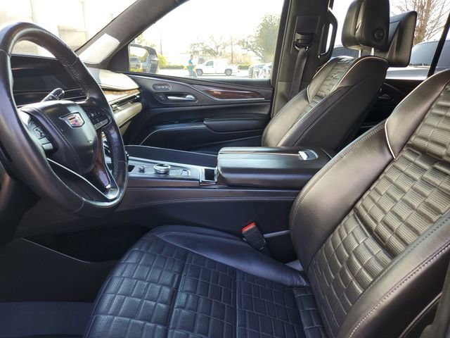 Used 2022 Cadillac Escalade Sport Platinum w/ LPO, ONYX Package image 18