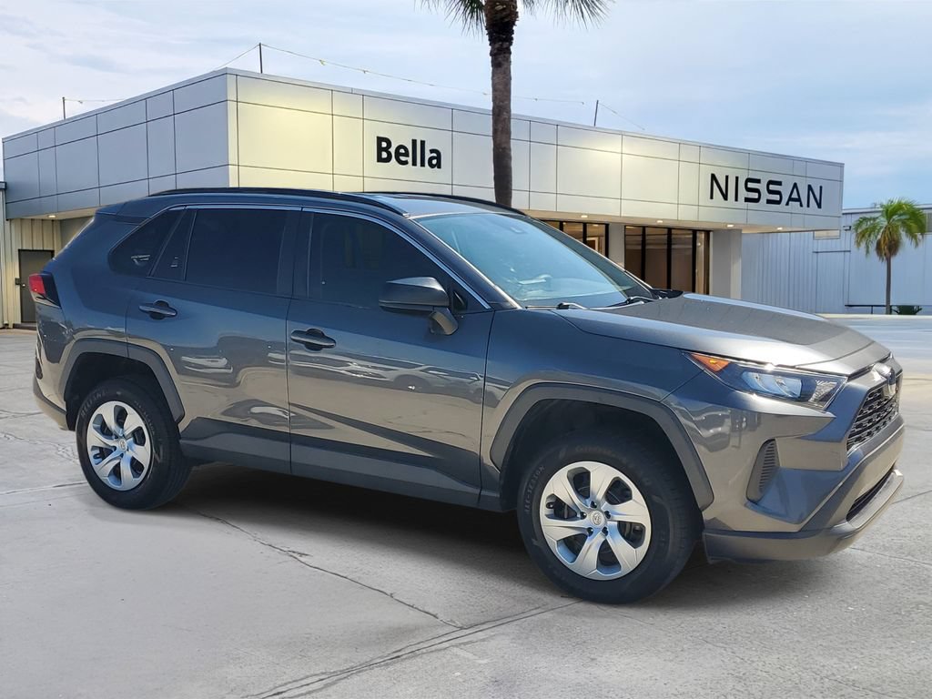 Used 2019 Toyota RAV4 LE FWD image 7