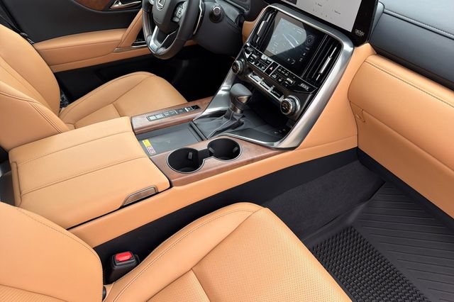 New 2026 Lexus LX 600 4WD w/ Appearance Package image 15