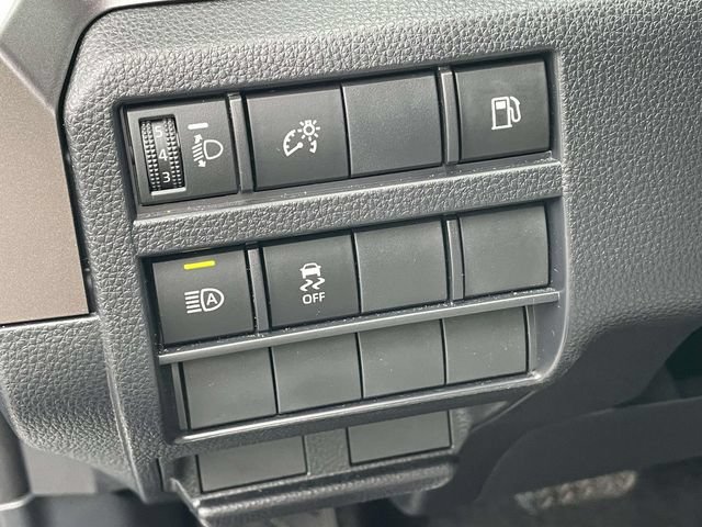 Used 2025 Toyota 4Runner SR5 AWD/4WD image 27