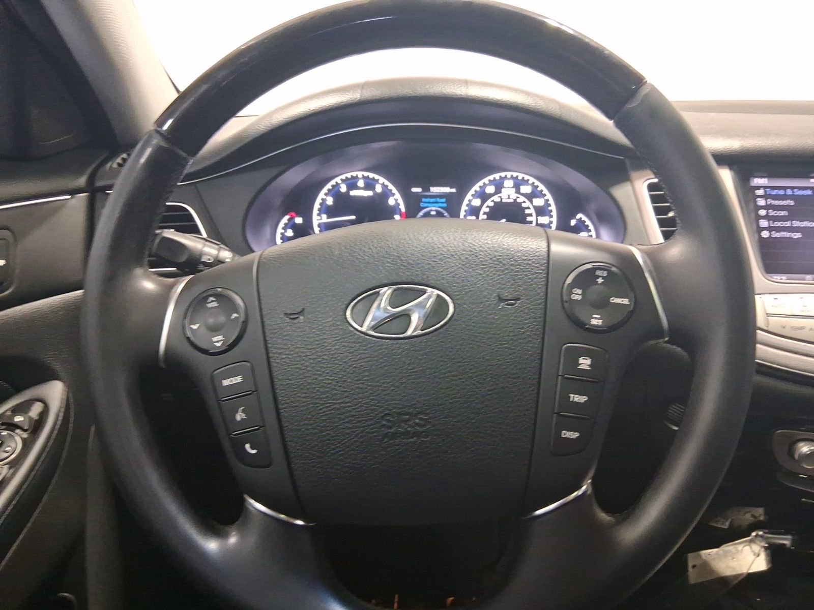 Used 2012 Hyundai Genesis 5.0 image 21