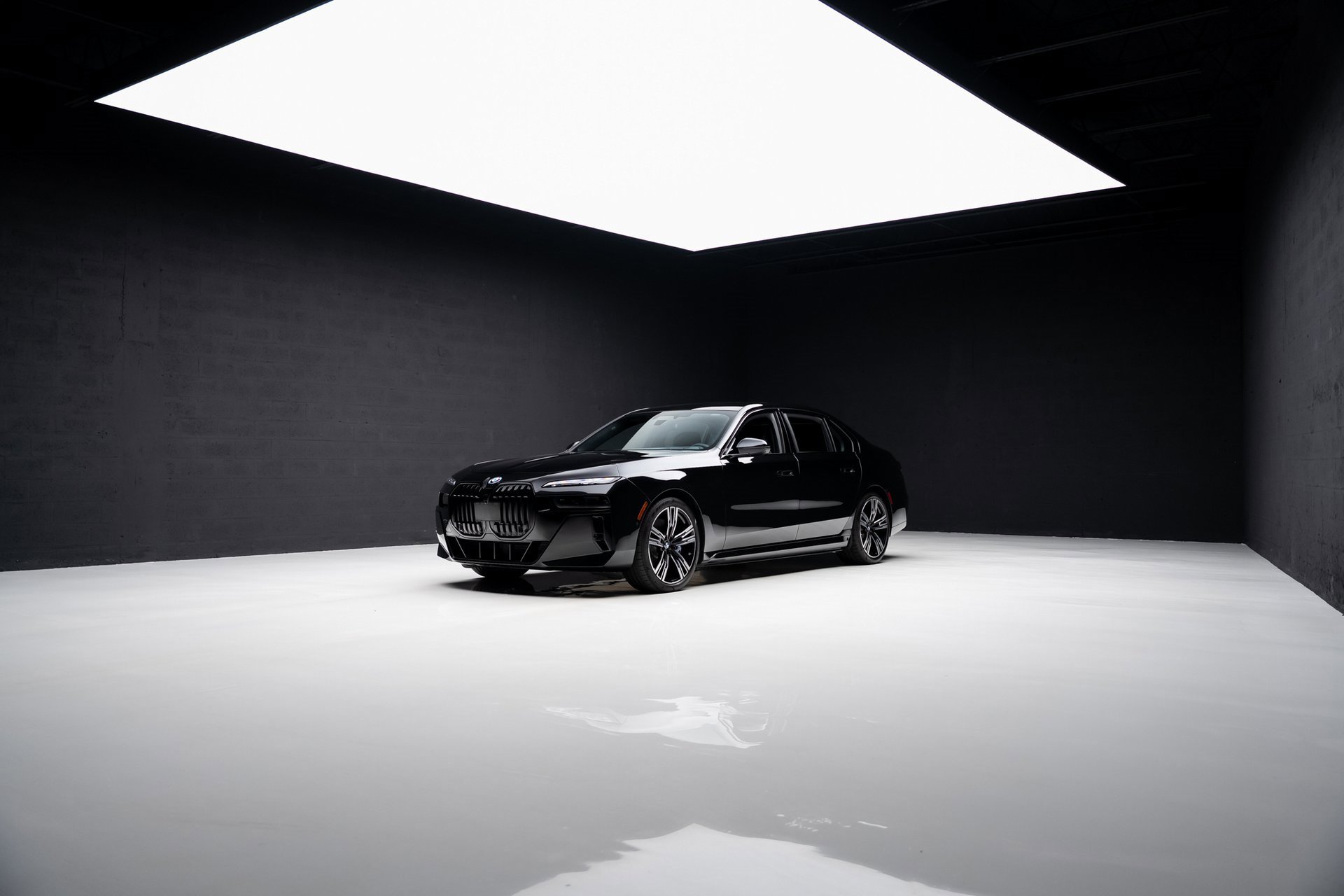 Used 2023 BMW i7 xDrive60 w/ Executive Package 2 image 83