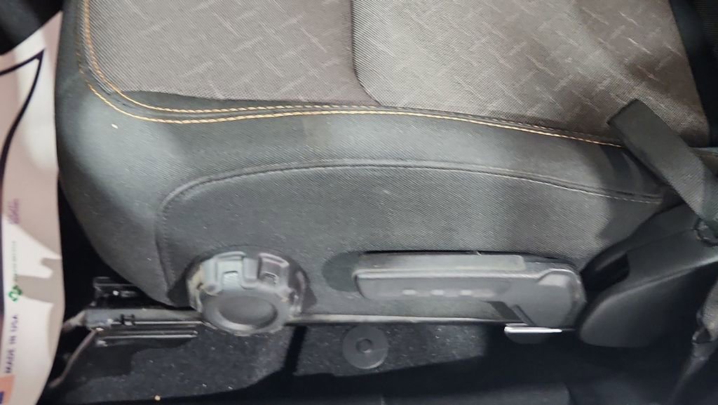 Used 2025 Jeep Gladiator Mojave image 16