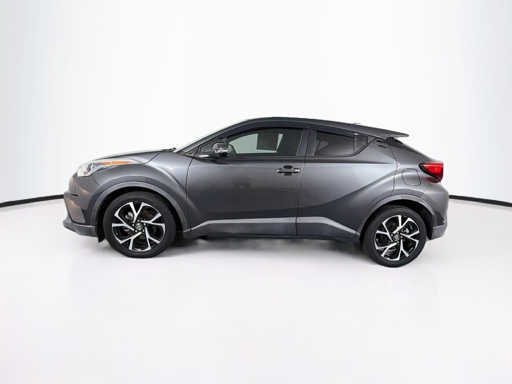 Used 2018 Toyota C-HR XLE FWD image 6