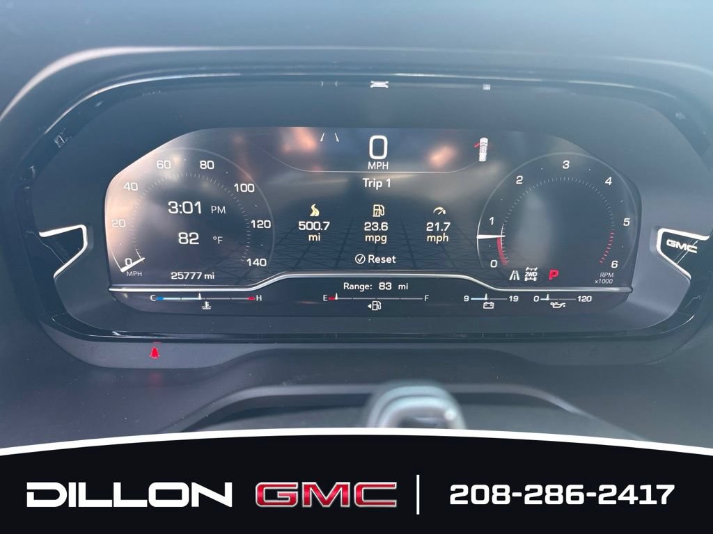 Used 2024 GMC Yukon Denali w/ Advanced Technology Package AWD/4WD image 6