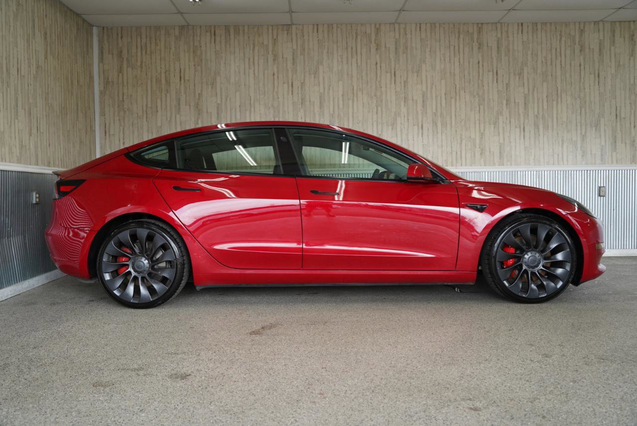 Used 2022 Tesla Model 3 Performance image 6