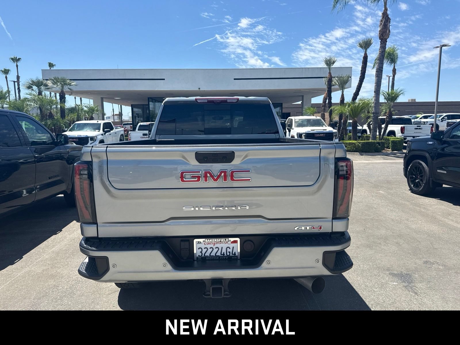 Certified 2025 GMC Sierra 2500 AT4 w/ AT4 Premium Plus Package AWD/4WD image 5