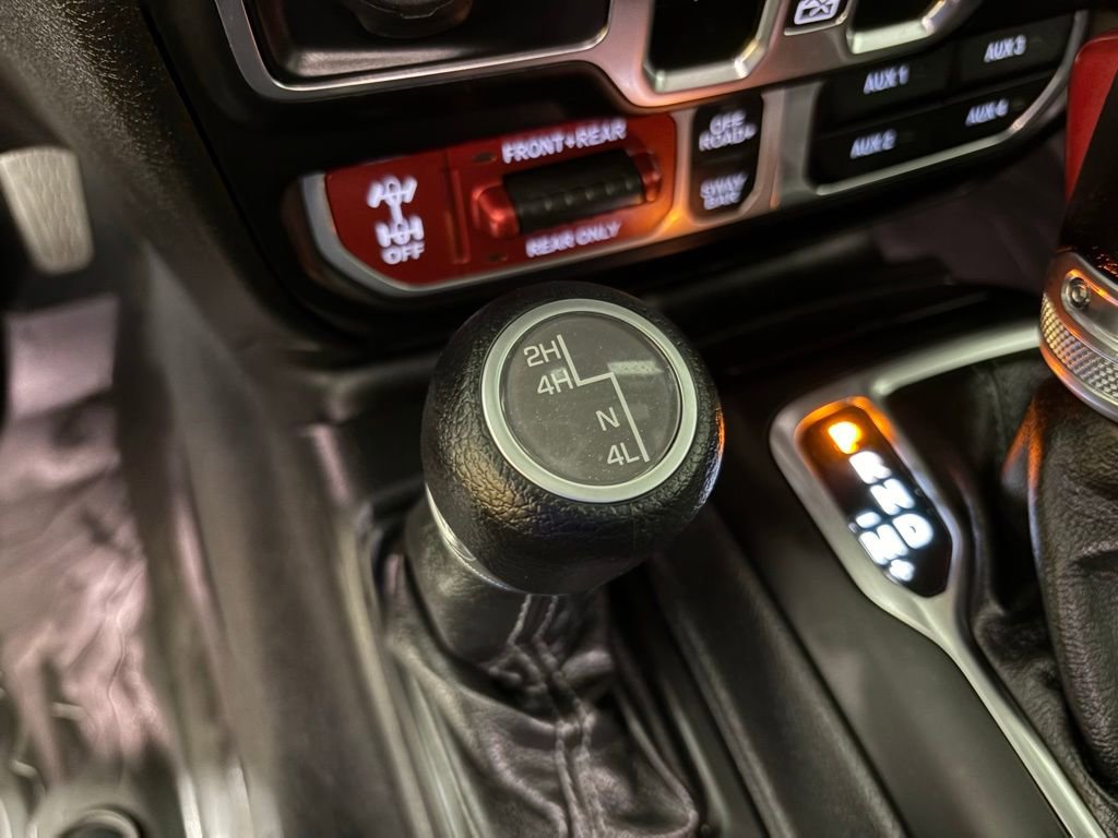 Used 2024 Jeep Wrangler Unlimited Rubicon AWD/4WD image 33