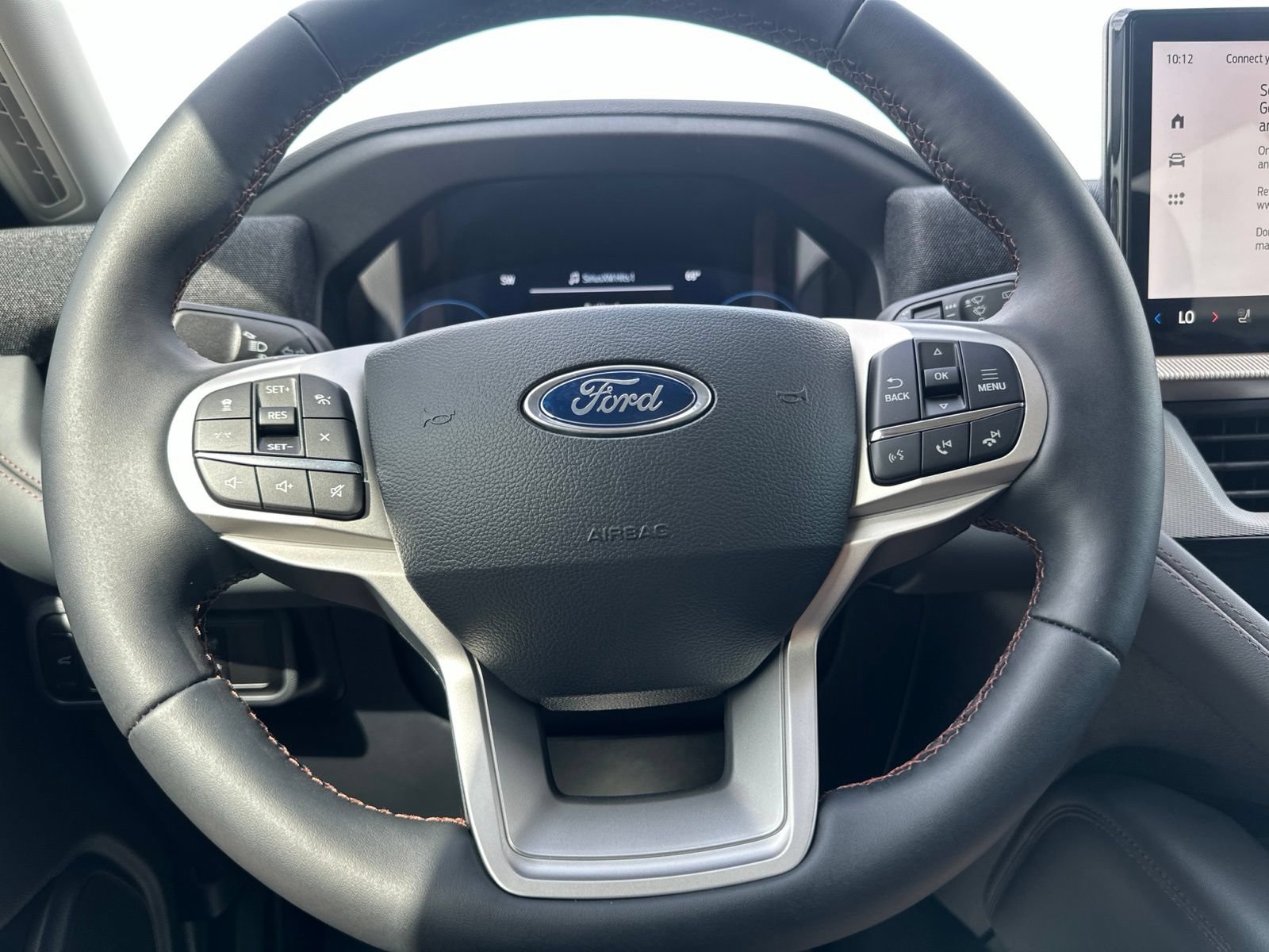 New 2026 Ford Explorer Active w/ Active Comfort Package RWD image 20