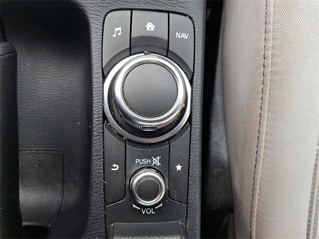 Used 2019 Toyota Yaris LE image 23