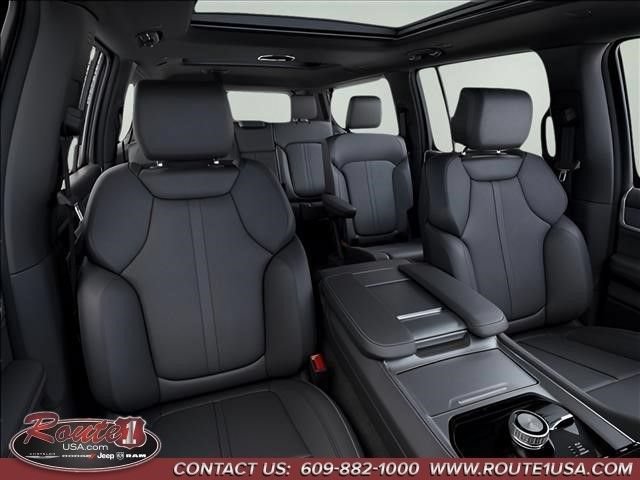 New 2026 Jeep Grand Wagoneer L Limited w/ Premium Group II AWD/4WD image 17