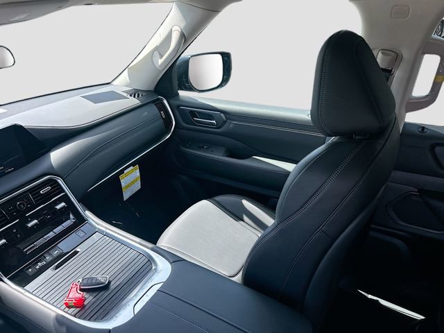 New 2026 Nissan Armada SV RWD image 5