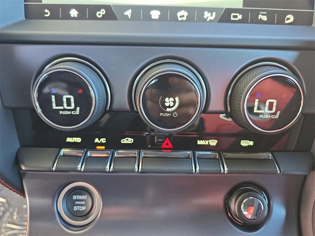 Certified 2022 Jaguar F-TYPE R image 22