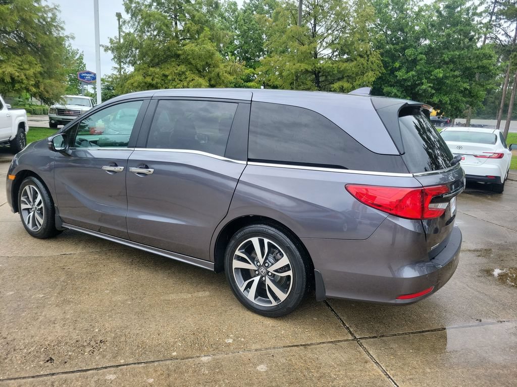Used 2024 Honda Odyssey Touring image 3