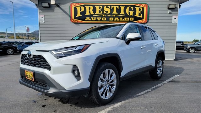 Used 2024 Toyota RAV4 XLE Premium image 1
