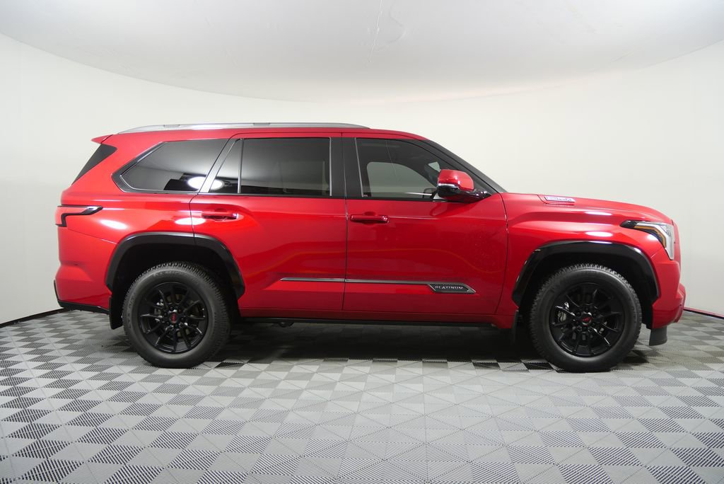 Used 2025 Toyota Sequoia Platinum image 2