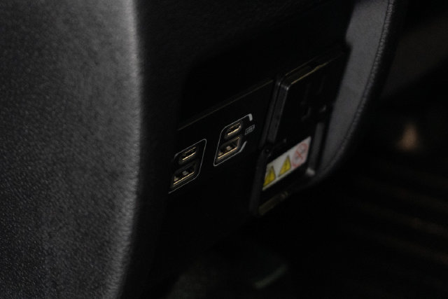 Used 2022 Jeep Cherokee Trailhawk AWD/4WD image 22