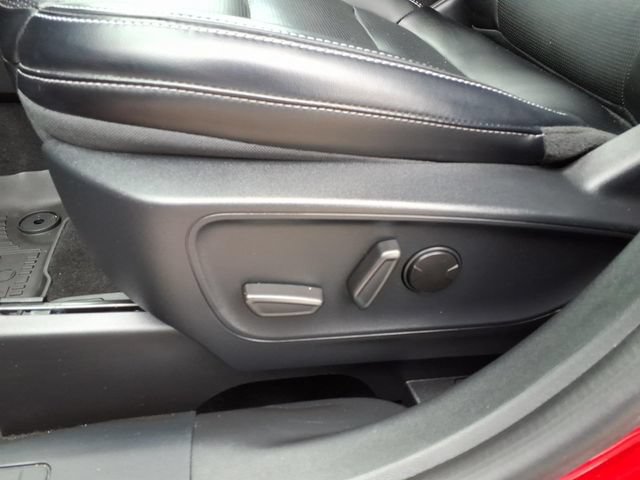 Certified 2024 Ford Escape Platinum AWD/4WD image 15