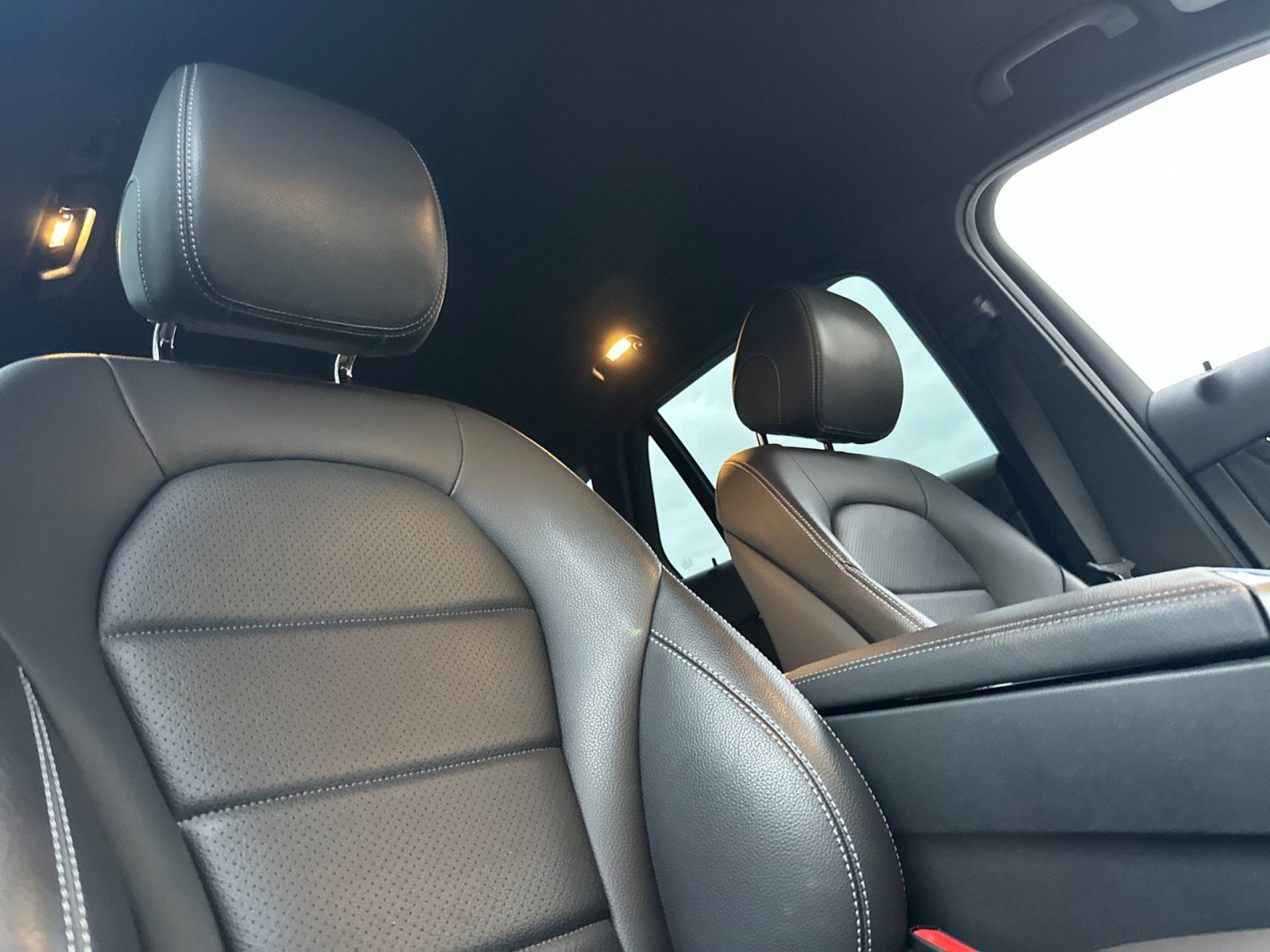 Used 2022 Mercedes-Benz GLC 300 GLC 300 image 17