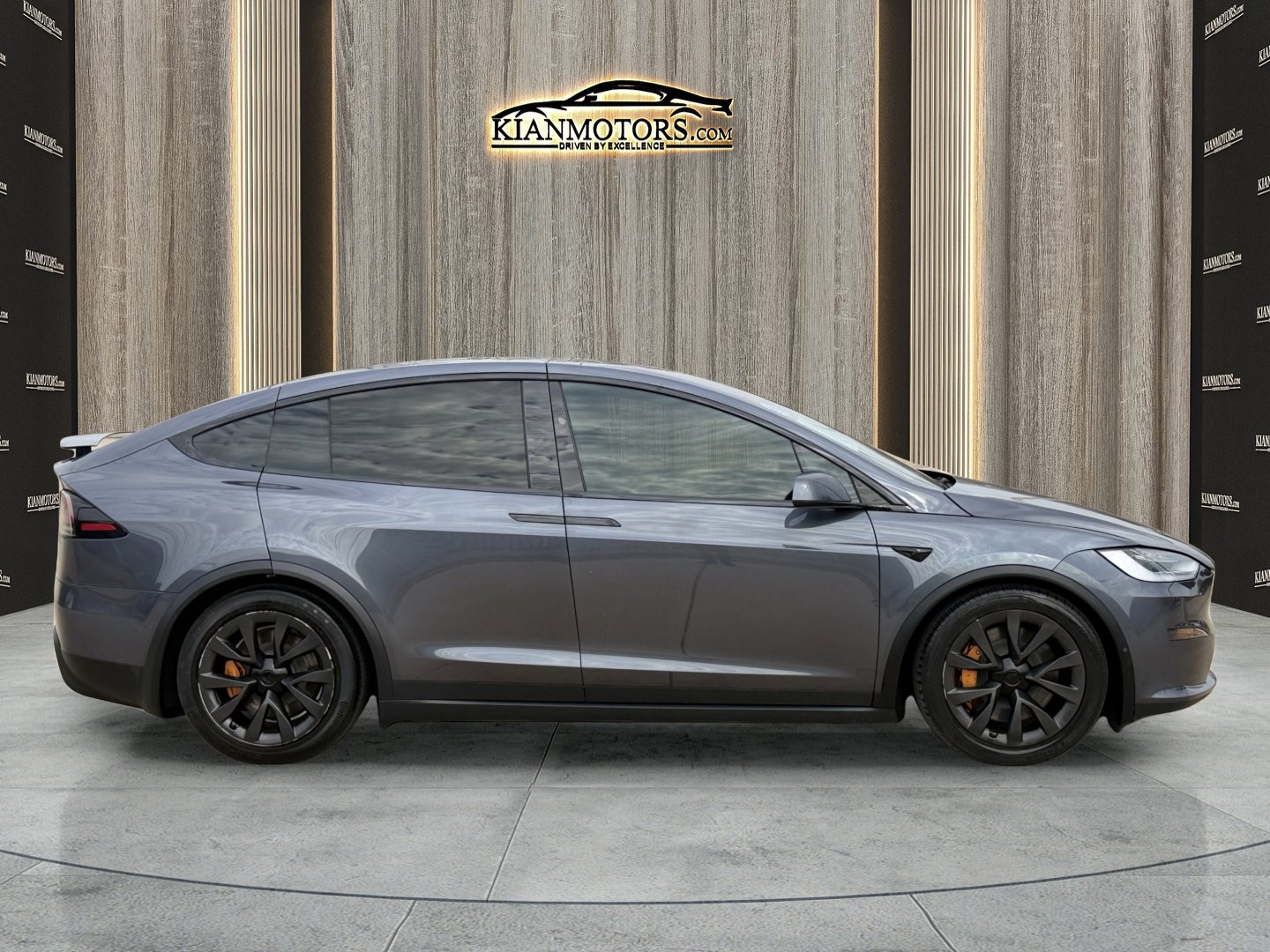 Used 2023 Tesla Model X image 8