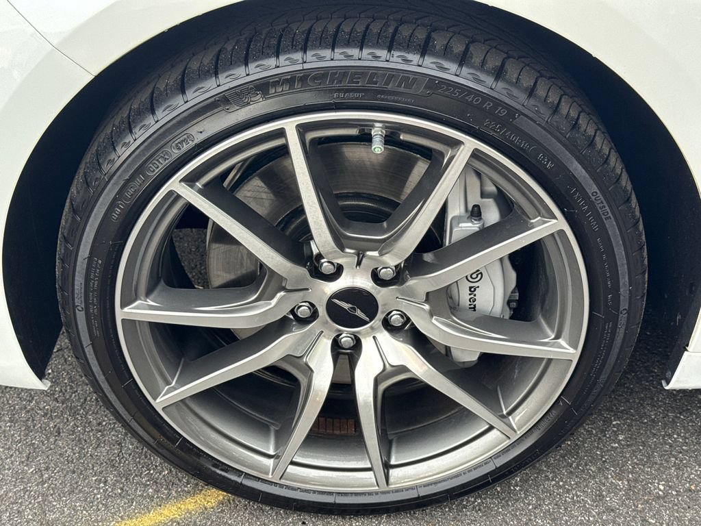 Used 2026 Genesis G70 2.5T Prestige RWD image 14