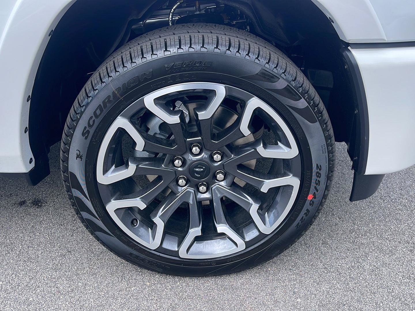 New 2027 RAM 1500 Limited AWD/4WD image 9